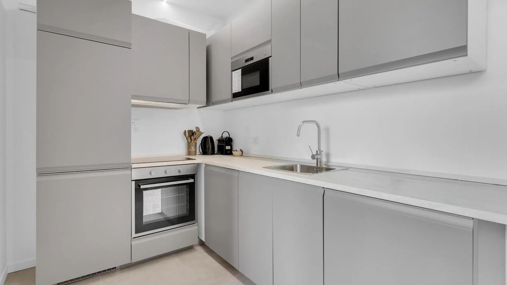 Apartment Cefalonia Garden With Terrace & Garage By Ndp Rent Milan