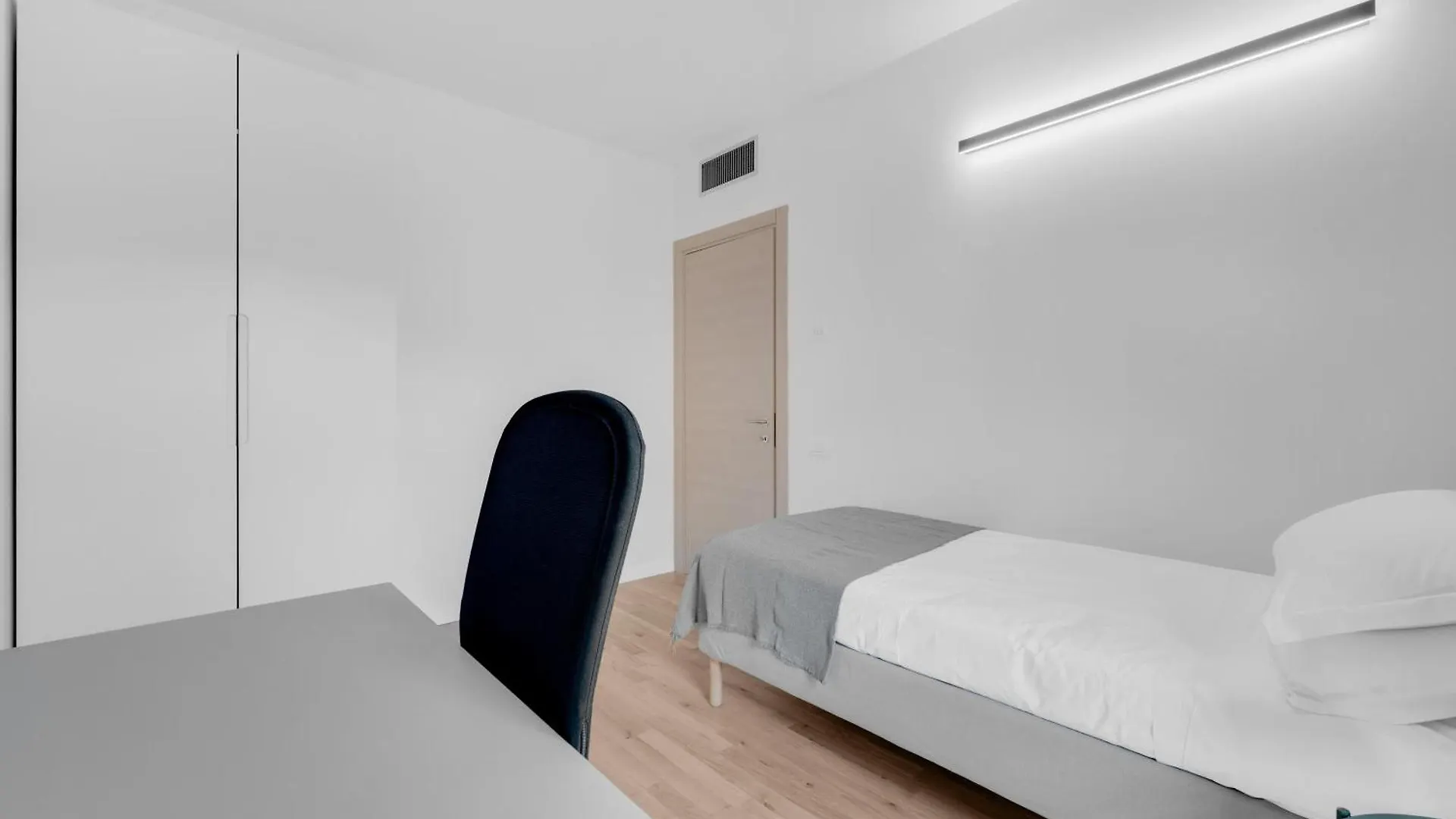 Apartment Cefalonia Garden With Terrace & Garage By Ndp Rent Milan Italy