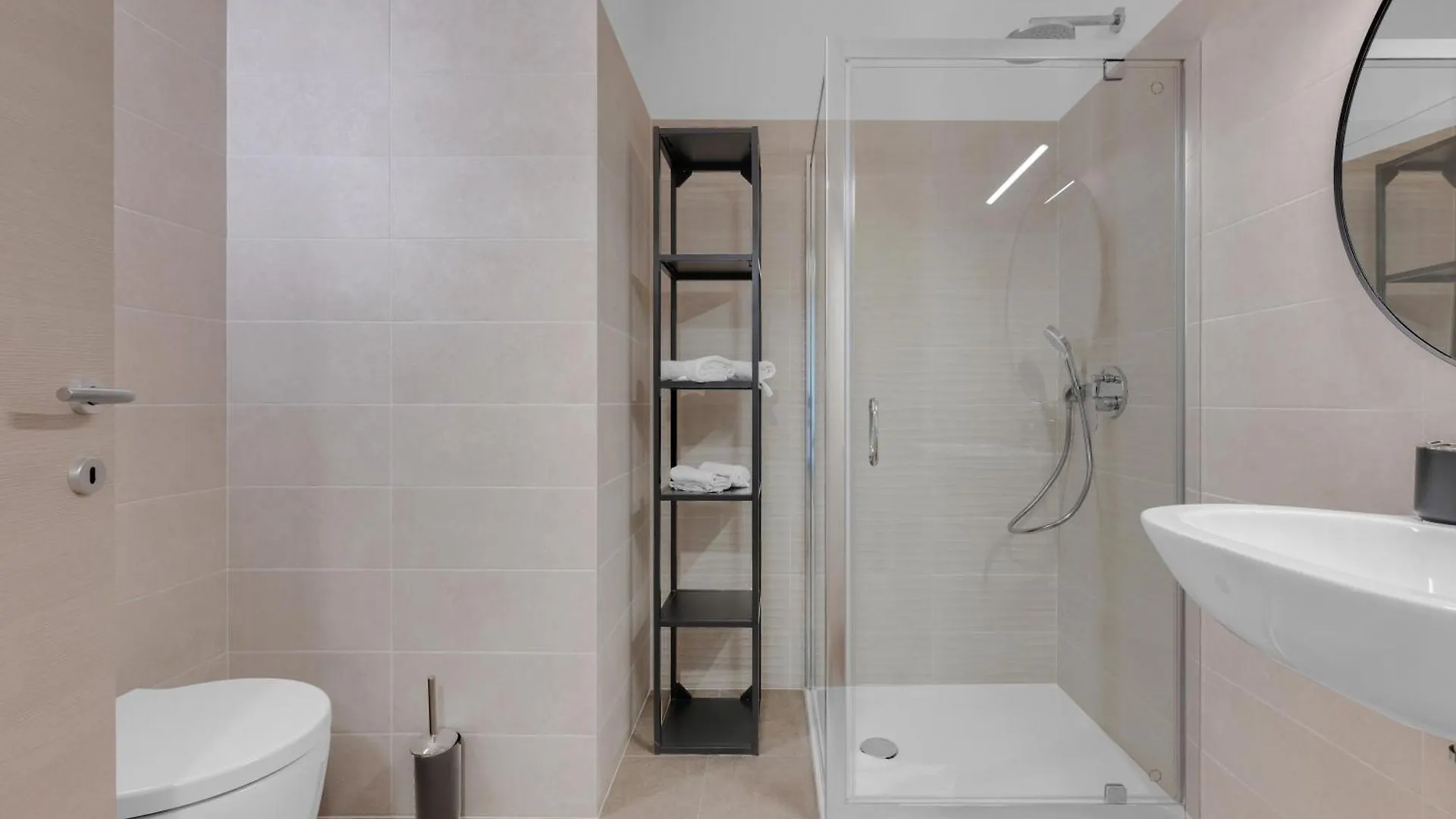 Apartment Cefalonia Garden With Terrace & Garage By Ndp Rent Milan Italy
